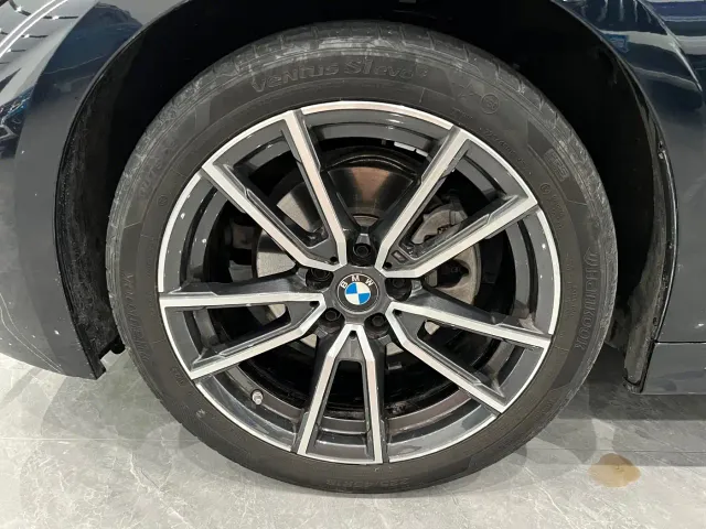 BMW BMW 3 Series 2023 320Li M Sport Package — Фото автомобиля 20