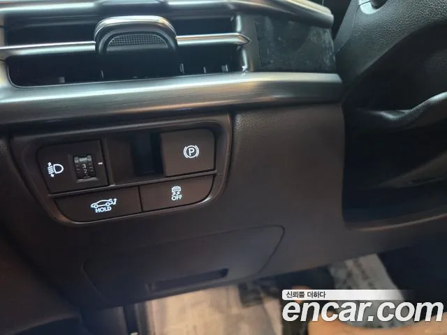 Hyundai Grandeur GN7 — Фото автомобиля 9