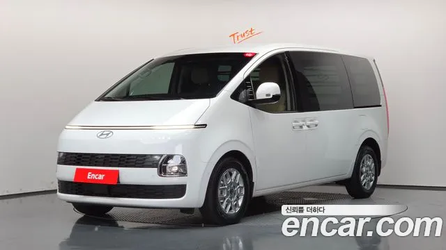 Фотография автомобиля — Hyundai Staria