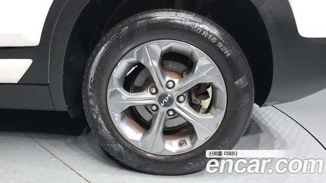 Kia Seltos — Фото автомобиля 6