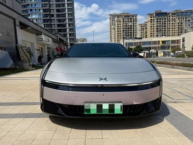 Xpeng P7 — Фото автомобиля 2