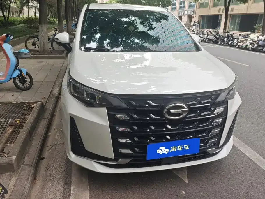 GAC Trumpchi Trumpchi M6 2021 PRO 270T Automatic Luxury Edition — Фото автомобиля 2