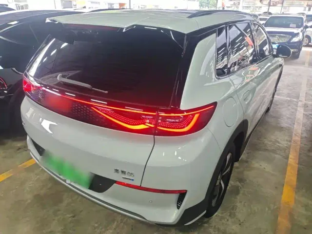 BYD Sealion 05 EV — Фото автомобиля 6