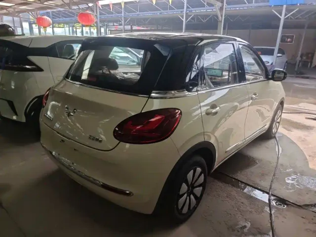 Wuling Bingo — Фото автомобиля 6