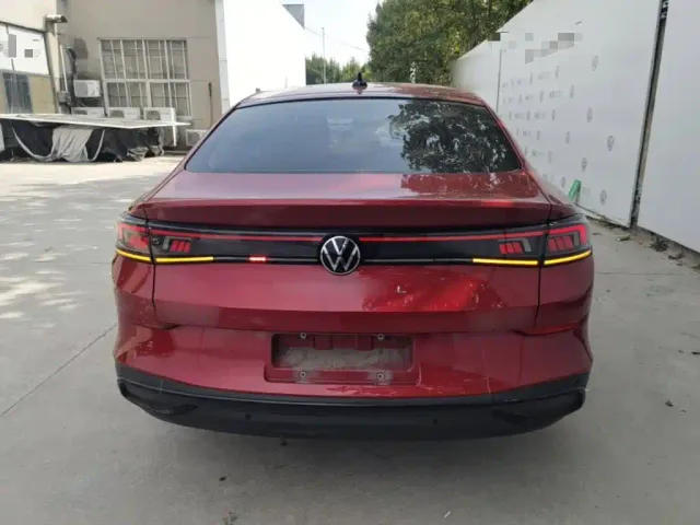 Volkswagen Lamando — Фото автомобиля 5