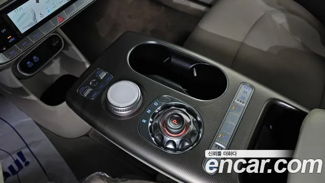 Genesis GV60 — Фото автомобиля 9