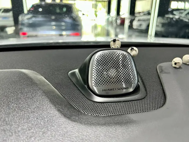 AITO Wenjie AITO M5 2022 Extended Range AWD Performance Edition — Фото автомобиля 22