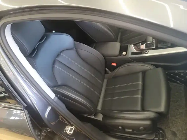 Audi A4L — Фото автомобиля 24