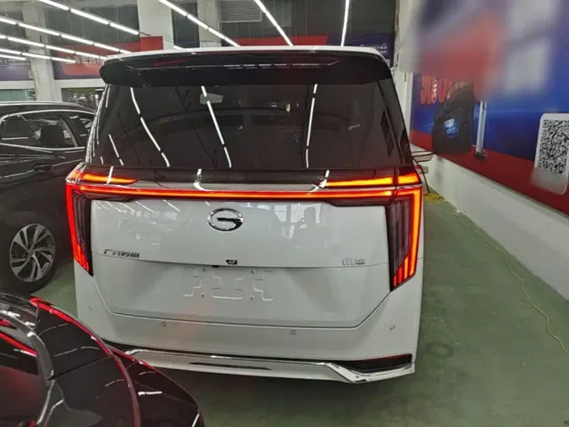 GAC Trumpchi M8 — Фото автомобиля 5