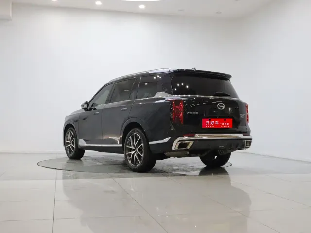 GAC Trumpchi GS8 — Фото автомобиля 2