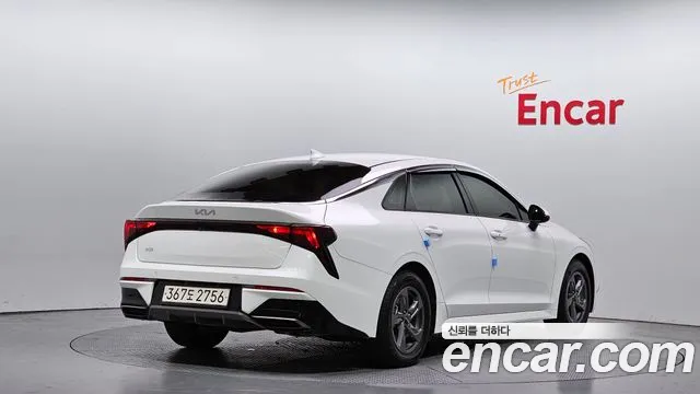 Kia K5 Новый K5 3 поколение 2.0 LPi(Для проката) — Фото автомобиля 2
