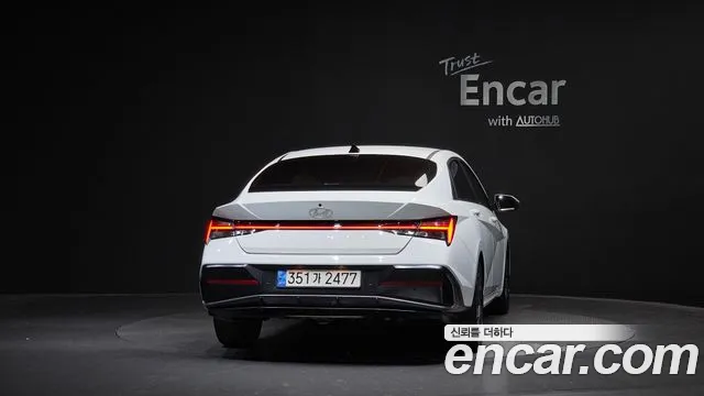 Hyundai Avante CN7 — Фото автомобиля 4