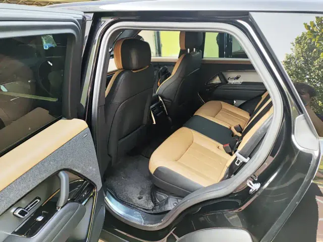 Land Rover Range Rover Sport — Фото автомобиля 6