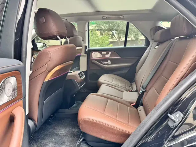 Mercedes-Benz GLE-Class — Фото автомобиля 8