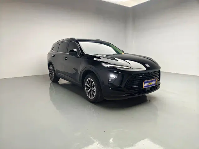 Buick Envision Plus — Фото автомобиля 2