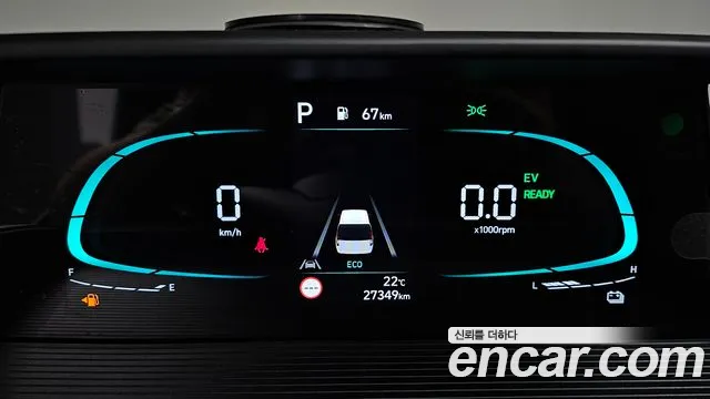 Hyundai Staria Staria — Фото автомобиля 3