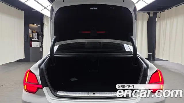 Kia K9 The New K9 2-е поколение — Фото автомобиля 25