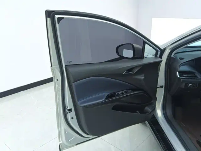 Buick Velite 6 — Фото автомобиля 7