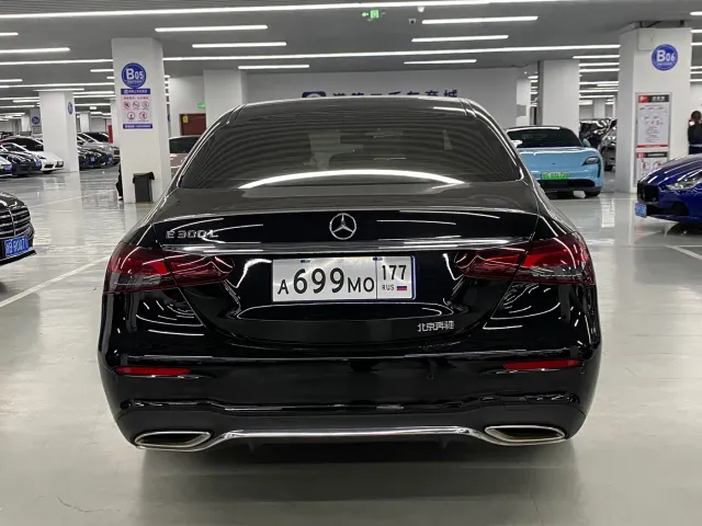 Mercedes-Benz E-Class — Фото автомобиля 16