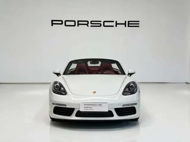 Porsche 718 — Фото автомобиля 3