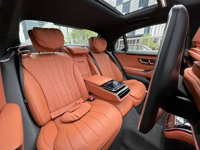 Mercedes-Benz S-Class — Фото автомобиля 23