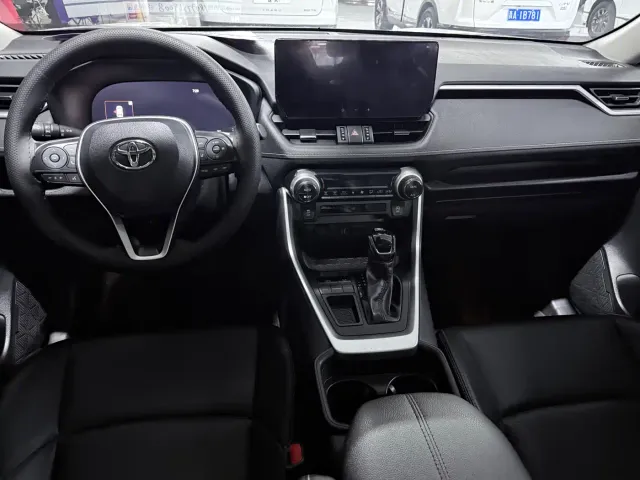 Toyota Wildlander — Фото автомобиля 12
