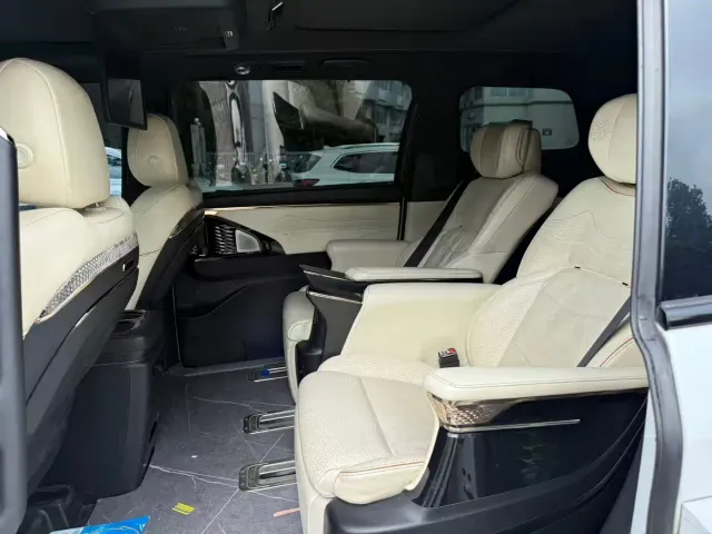 GAC Trumpchi M8 — Фото автомобиля 5