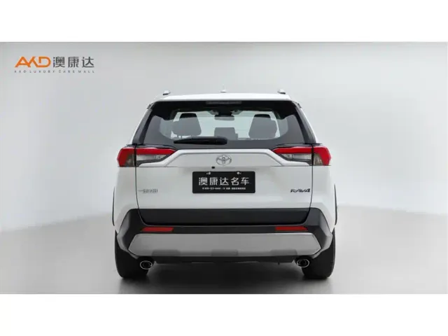 Toyota RAV4 — Фото автомобиля 4