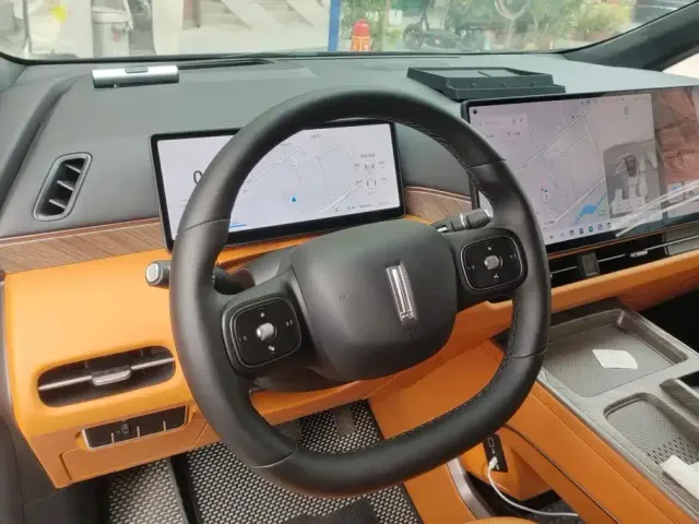 Wey Alpine — Фото автомобиля 15