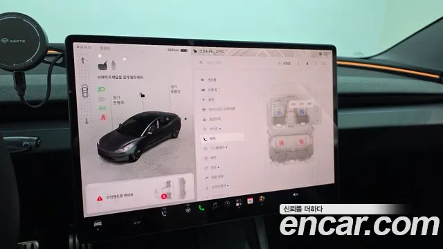 Tesla Model 3 — Фото автомобиля 15
