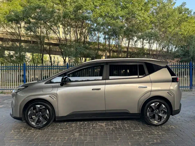 GAC Aion Y — Фото автомобиля 4