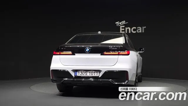 BMW 7 Series — Фото автомобиля 4