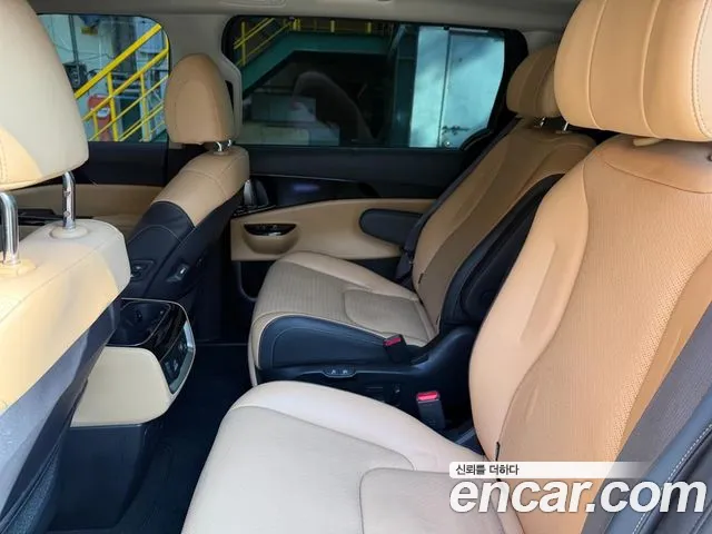 Kia Canival Carnival 4 поколение Дизель 7 мест Signature — Фото автомобиля 11