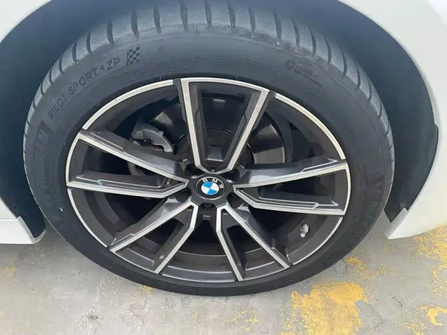 BMW 3 Series — Фото автомобиля 13