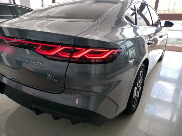 BYD Qin L — Фото автомобиля 7