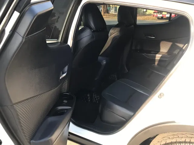 Toyota C-HR — Фото автомобиля 12