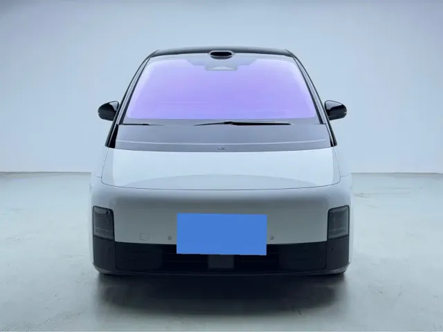 Li Auto MEGA — Фото автомобиля 2