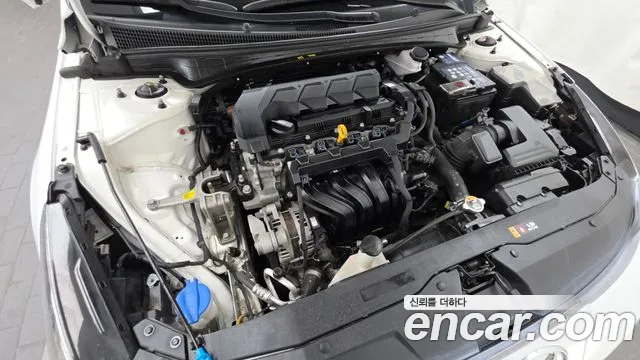 Hyundai AVANTE Avante (CN7) — Фото автомобиля 6