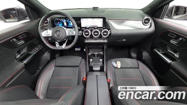 Mercedes-Benz GLA-Class — Фото автомобиля 7