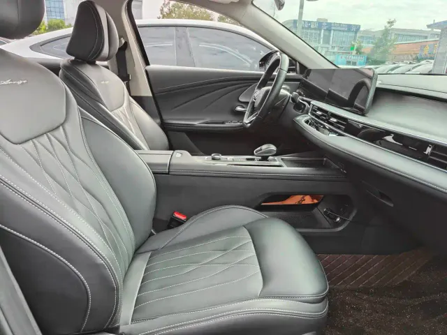 Chery Arrizo 8 — Фото автомобиля 6