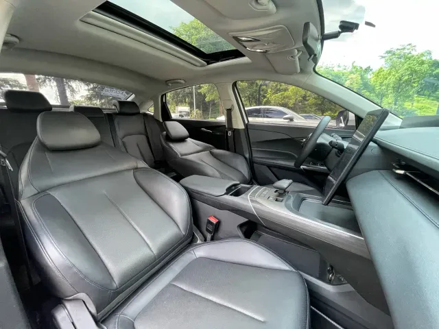 Changan Lamore — Фото автомобиля 18