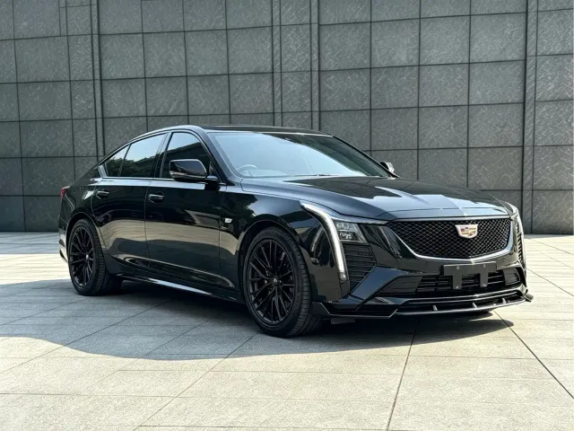 Cadillac CT5 — Фото автомобиля 3