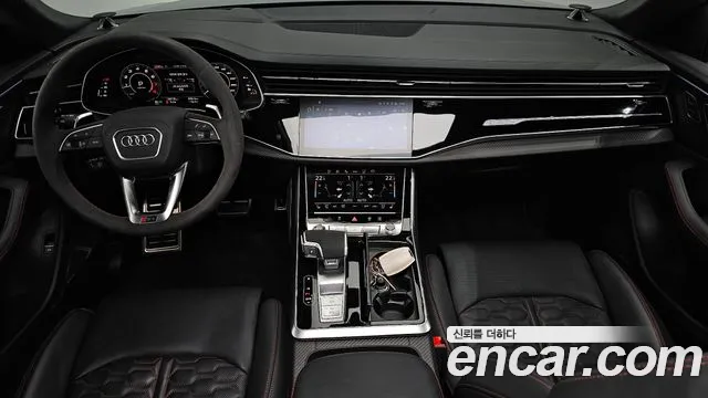 Audi RSQ8 — Фото автомобиля 4