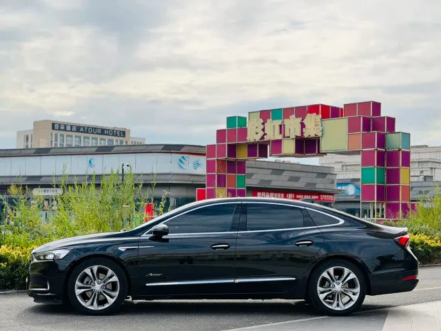 Buick LaCrosse — Фото автомобиля 4