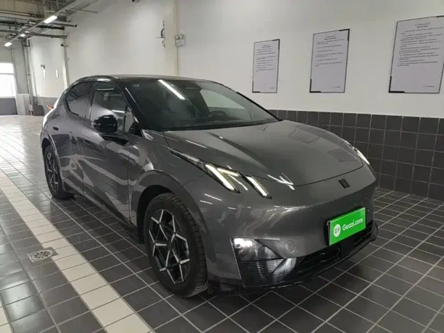 Lynk & Co Z20 — Фото автомобиля 3