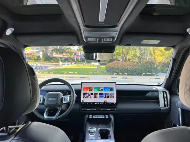 iCAR V27 — Фото автомобиля 10
