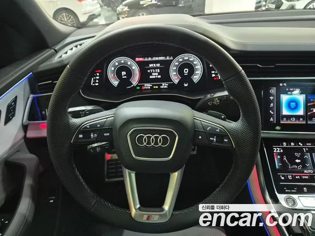Audi Q8 55 TFSI quattro Premium — Фото автомобиля 19