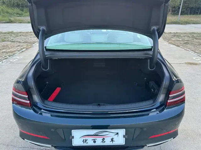 Genesis G80 — Фото автомобиля 8