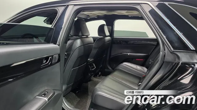 Hyundai Grandeur GN7 — Фото автомобиля 11