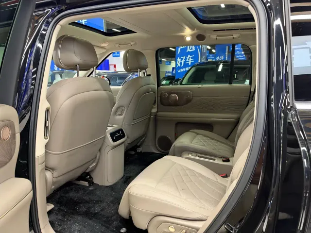 IM Motors LS9 — Фото автомобиля 9